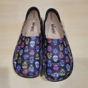 Sz 39 EU Alegria by PG Lite Debra Sugar Skulls Shoe